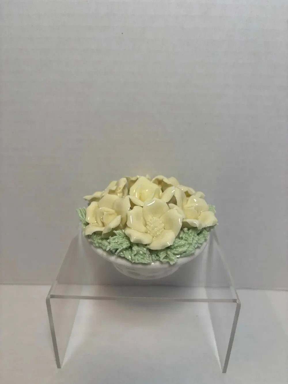 Vintage Norcrest floral ceramic candle holder Made in Japan.